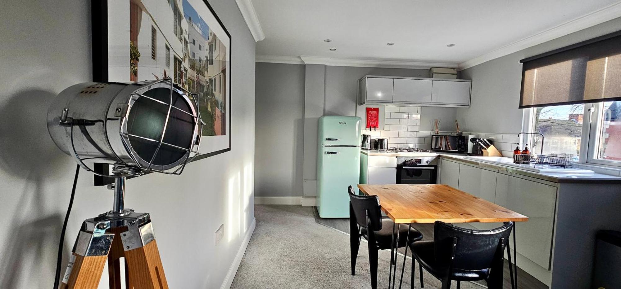 Victoria House By Switchback Stays Cardiff Exteriör bild